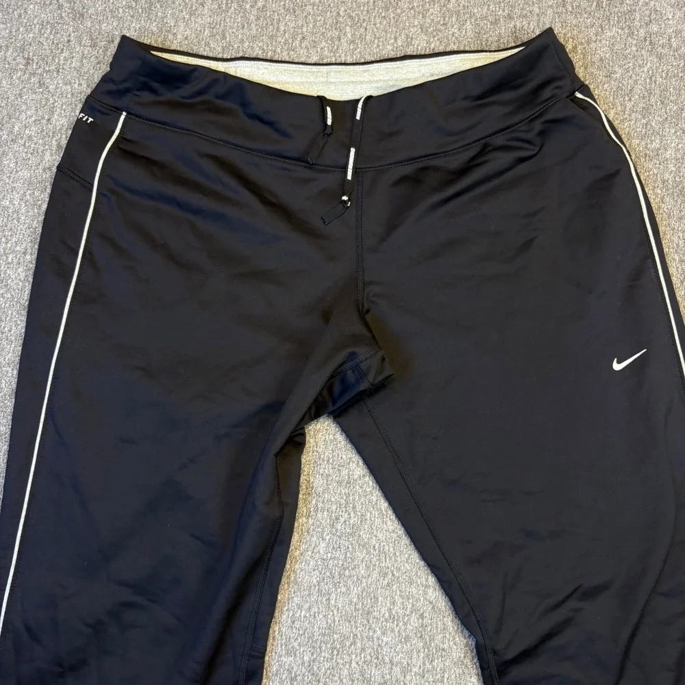 Nike Dri Fit Womens's Element Running Pants Large Athletic Track Gym 481334-010